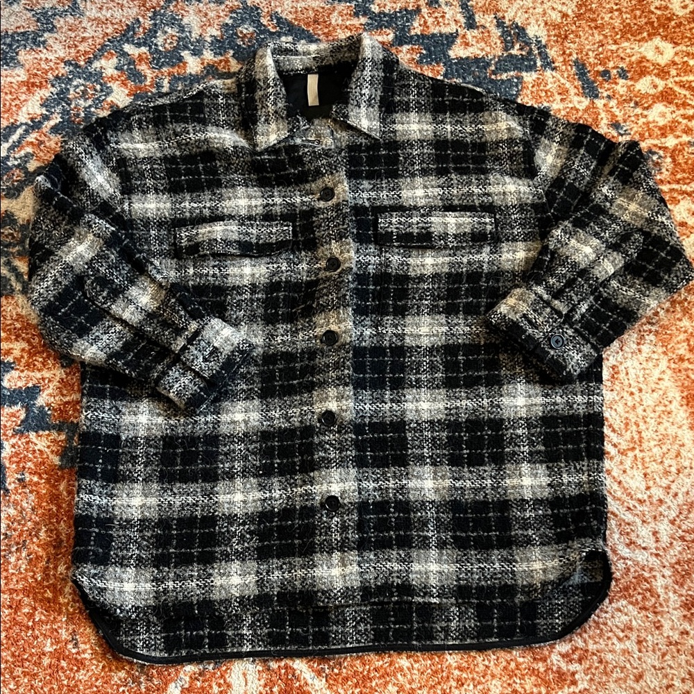 Banana Republic Black and Cream Textured Shirt/Jacket- Wool/Alpaca Blend